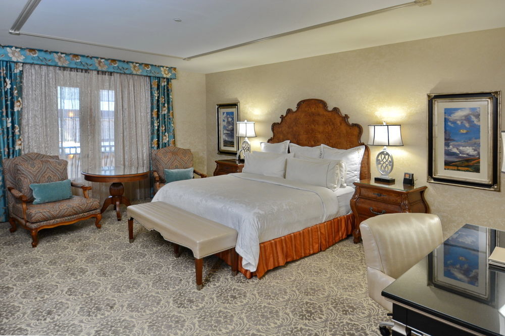 Hotel Woolley's Classic Aurora